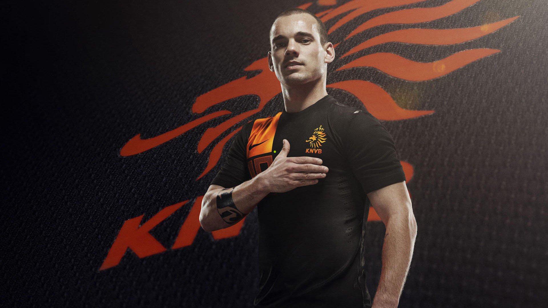 莱万里程碑之夜！对阵马耳他破门，国家队生涯已攻破39个对手球门追平梅西并列历史第二